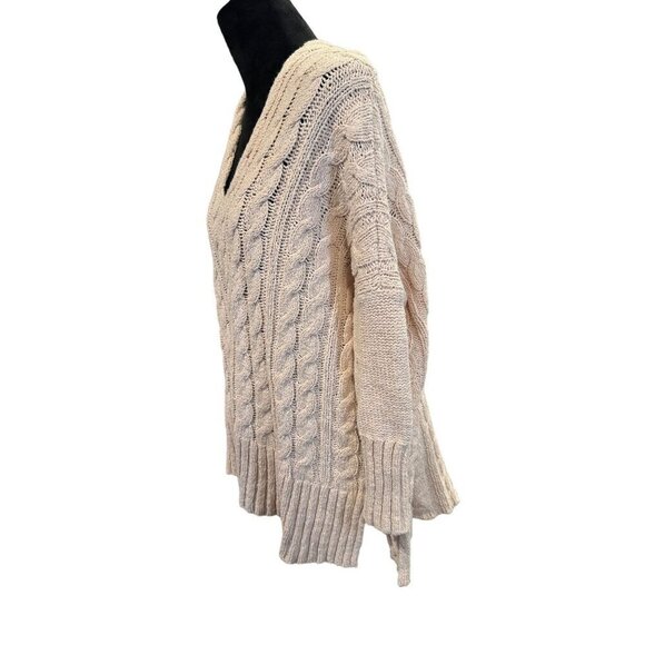 Free People Women's Pink Cable Knit V-Neck Sweater Size Medium - Picture 2 of 8